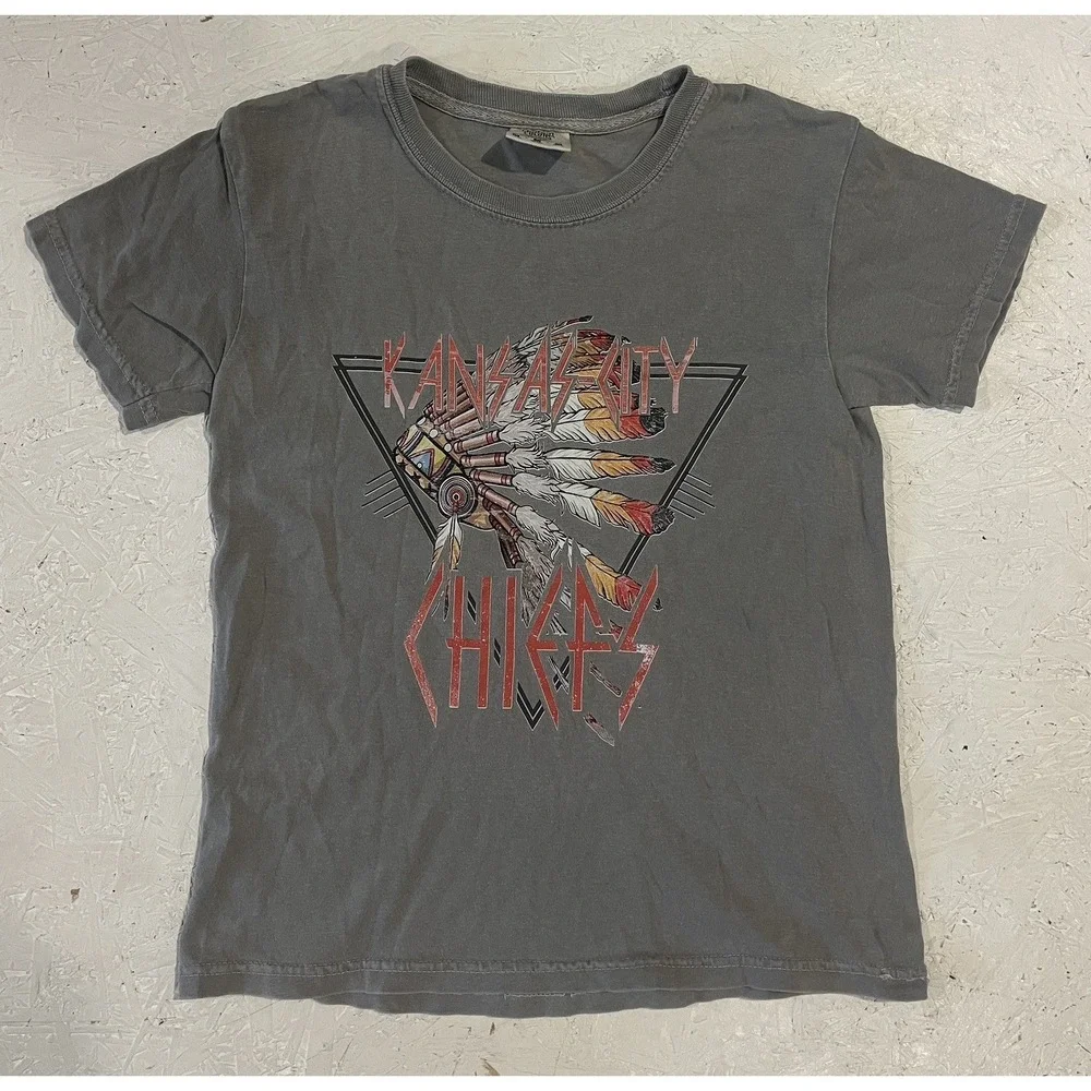Kansas‎ City Chiefs Native American Shirt Youth Boys Medium Gray Football NFL